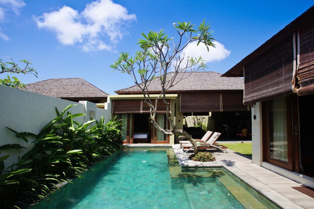 Pradha Villas Seminyak Exterior foto